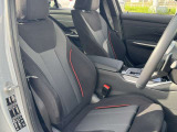弊社整備工場にて、360&deg;納車前点検を実施。エンジン、トランスミッション、サスペンションはもちろんのこと、マフラーやエアコンなどの電気系統やコンピュータ・システムなどを詳細に点検します。