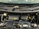 エンジンルームもクリーニング済みできれいですよ。日産の整備士がしっかりと丁寧に点検していますので安心してお乗りいただけます