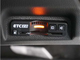 スマートインターチェンジを利用するに必須なETC車載器も付いています。あとはETCカードを差していただくだけで、煩わしい料金所でのお支払いも不要となります。