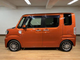 全車両を第三者機関に鑑定を依頼し、鑑定証明書も発行した認定中古車です。納車前には点検整備も実施します。