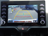 バックカメラ装備しております。駐車時に大変役に立ちますよ。駐車が苦手な方にも便利機能です。