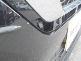 フロントバンパー右側に傷がございます。