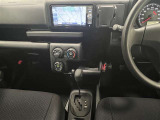 ウインカー操作を行わずに車線を逸脱する可能性がある場合に警報でお知らせするLDA(レーンデパーチャーアラート)付!