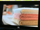 画面いっぱいに映像が表示され、停車中にテレビ番組などを視聴して過ごせます。待ち時間の気分転換にも活用でき、車内で落ち着いて映像を楽しみたい方にうれしい装備です。