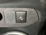 車線逸脱警報機能&衝突回避ブレーキ機能が付いています。