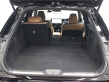 荷室容量は397L、活動的な日々を支える荷室となっています。