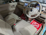 運転者にとっては日々使用することとなる運転席です。運転席が快適だと運転に集中することができますね。