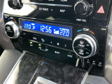 オートエアコンで快適な室内です。
