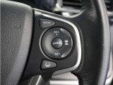 ◆アダプティブクルーズコントロール◆予め設定した車速内でクルマが自動的に加減速。前走車との適切な車間距離を維持しながら追従走行します。【LKAS】車線維持支援システムでステアリング操作を支援。
