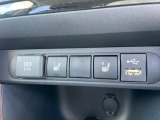 冷えが気になる方にもうれしい、運転席&助手席シートヒーター。