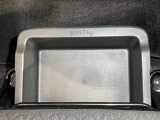 【助手席シートアンダーボックス】運転用の替え靴や、車内に常備したいこども用品、着替えた服などを収納できます★