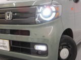 LEDヘッドライトとLEDフォグランプで、夜間の走行も明るい♪