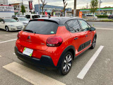 コーナーセンサー付きですので駐車も安心です。