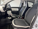 【車内ルームクリーニング済】専門スタッフにより車内はきれいにルームクリーニングを行っております。