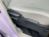 快適に運転できるドライブポジション!シートリフターもあるので無理のない運転姿勢がとれます。