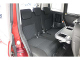 ■車内クリーニング■専門スタッフが見えないところまで徹底洗浄!車内のニオイもリフレッシュ!目に見えないところまで美しくがモットーです。だから、当店の中古車は内装にも自信があります!