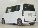 当社では、お客様に安心してお車をお選びいただくため、ご購入前に現車のご確認をお願いしております。