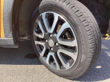 純正15インチアルミホイールでスタイルバッチリ!165/50R15タイヤです