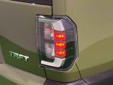 視認性と個性を演出するリヤコンビネーションランプ(LEDストップランプ)