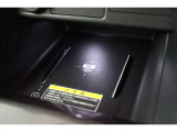 ワイヤレス充電搭載!対応した機器を置くだけで充電することが可能です!