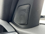 オプション装備:コンフォートP(オートトランク ストレージP HiFiスピーカー ワイヤレスチャージ)