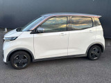 当店では、新車・中古車の販売に加え車検・点検が出来る工場を完備しております。同じ敷地内に板金工場もあります。自動車保険やJAFも取扱っております。カーライフについてお気軽にご相談下さい。