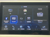テレビやラジオ、Bluetooth Audioなどの項目がまとまり、使いたい機能を画面から選べます。ナビ設定や電話などのメニューも表示され、用途に合わせて確認しやすい構成です。