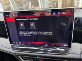 App-Connectに対応。Apple CarPlayやAndroid Autoを利用し、対応スマートフォンの機能を車内で使用できます。