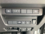 両側オートスライドドアを装備。運転席&インテリジェントキーからの開閉も可能です。