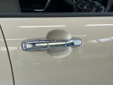 品質には自信があります!ハッピーの品質・キレイなお車をお届けさせていただきたい!そんな気持ちでキレイに仕上げております。フロアマットなどの清掃はもちろん、シート下なども徹底的に清掃しております。