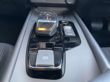 e-POWER独自のシフトノブです。感覚で入力できますので運転操作が楽になります