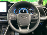 【純正革巻きステアリング】上質な革を使用することで、手にしっかり馴染みとても運転しやすいハンドルです♪