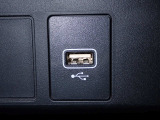 USBつなげられます♪充電などお役にたちますよ!!