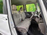 運転席シート廻りは使用感も少なく、良好な状態となっています。丁寧に使われていたことがよくわかりますね。