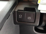 電動パーキングブレーキ&オートブレーキホールド機能つき♪日々の運転が楽になります。