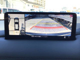 360&deg;ビューモニターでは前後左右4つのカメラ映像をさまざまな走行状況に応じて切り替えてセンターディスプレイに表示することで、駐車時や狭い道でのすれ違い時、見通しの悪い交差点進入時でも安心感を高めます