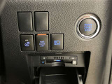運転席の操作箇所です。ぜひ一度ご来店のうえご覧になってみてください♪