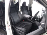 (電動シート)運転席8ウェイパワーシート!シートメモリー機能付き!上級グレードならではの贅沢装備で人気装備となります。