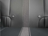 ◆ISOFIX◆シートベルトいらずでチャイルドシートと固定金具を連結するだけでガッチリ固定できます。