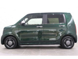 このお車はホンダ純正光脱臭・抗菌加工を納車前に致します。光触媒消臭は光触媒と銀イオンにより消臭とウイルス除菌や抗菌効果のダブル効果で車内を快適に保ちます。