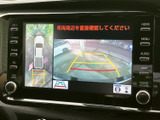 後方の視界を広げるバックモニターで、狭い道や駐車も安心です。ガイドライン表示で、より正確な安全確認が可能。運転に自信がない方にもおすすめです。