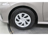 175/70R14サイズのタイヤになります。