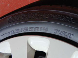 タイヤサイズは155/65R14になります☆
