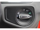 【ライトスイッチ】VW車は、手探りでも手袋したままでも操作しやすいこのスイッチ形状を引継いできました。まさに「合理的」!