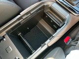 各種装備ございますので是非一度ご来店いただいて現車のご確認お願いいたします。