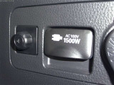100Vコンセント付き☆パソコンの電源も取れます!!