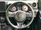 【純正革巻きステアリング】上質な革を使用することで、手にしっかり馴染みとても運転しやすいハンドルです♪