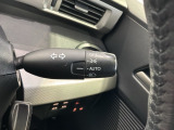 便利なオートライト付です。