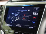 ステアリングヒーターと運転席と助手席にシートヒーターを装備しております。