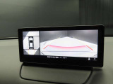 360&deg;モニターが標準装備されておりますので、細い道や狭い駐車場でもラクラク♪ 視認性もバッチリです。